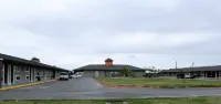 Deluxe Inn Motel