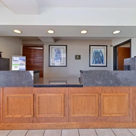 Executive Plus Inn and Suites