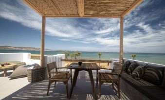Seesoo Paros Beachfront Resort