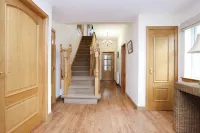 Greenknowes Entire Private Estate Các khách sạn ở Kelty