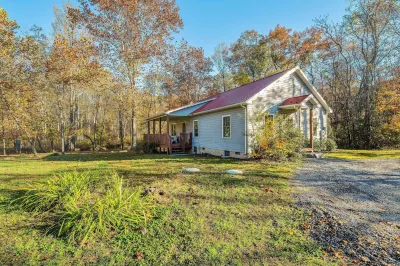 Mariposa Moon Cottage at Sleepy Creek Hotels in 