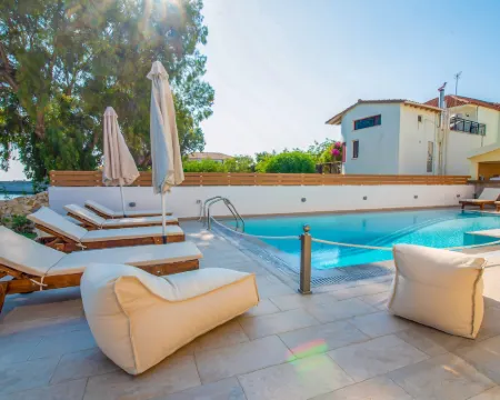 Melydron Apartments Hotels in Preveza