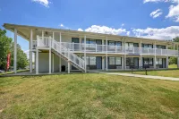 River's Rest Marina & Resort Hotels in Stonehouse