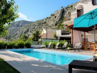 Holiday Home Mons Aureus - Villas