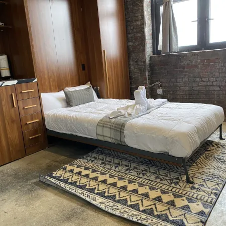 424 Gold Way-Apt. 301, Studio Apartment