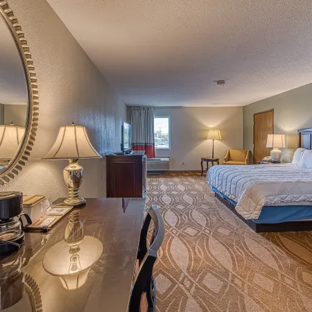 American Inn & Suites