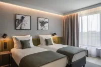 Q 飯店Plus弗洛茨瓦夫別拉尼 住宿飯店