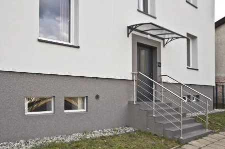 P&O Apartments Gdańska Отели рядом с достопримечательностью «Multioutlet Sp. z o.o.»