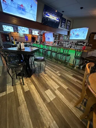 Trophy Lodge Accommodations Отели в г. Делта-Джанкшен