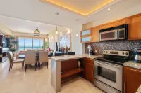 Encanto Living 0302 -1Br by Kivoya - balcony