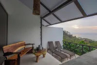 Akua Suites Ocean View Hotels in Lagunillas