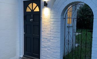 Riverwalk Apartment One