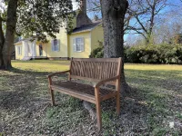 The Sunnyside Sisters Bed and Breakfast Hotels in Clarksville