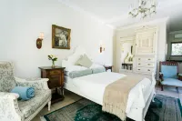 Burkleigh House Hotels in Рандбург