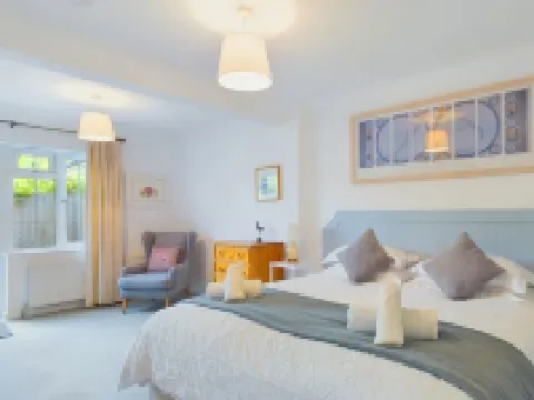 White Roses a Dog Friendly Retreat for Two Hotels in Bembridge