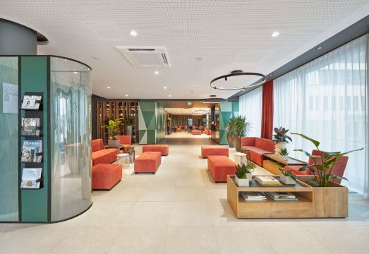 H+ 호텔의 피트니스 센터