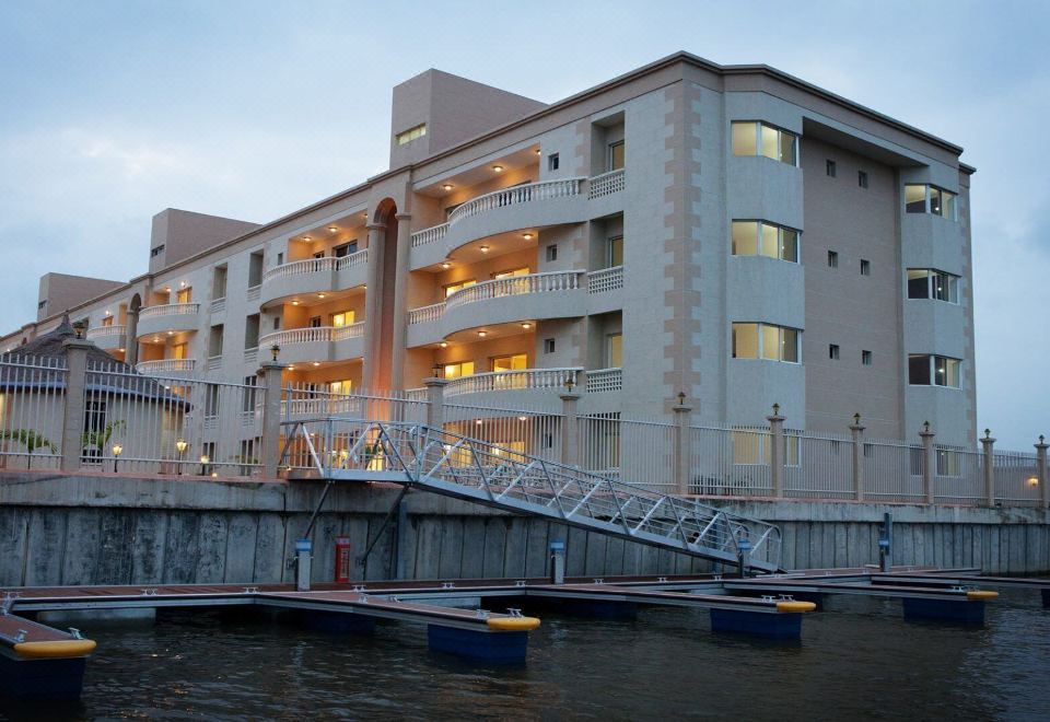 hotel overview picture