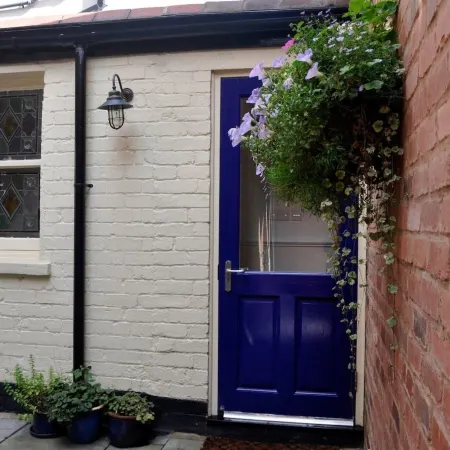 Moseley - House - Sleeps 4 - Parking - Garden Отели рядом с достопримечательностью «Сайрхолл Милл»