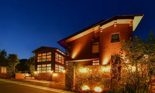 Balinese Onsen Ryokan Hakone Airu