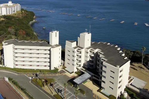 WISTERIAN LIFE CLUB TOBA