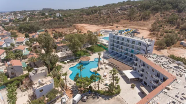 Narcissos Waterpark Resort