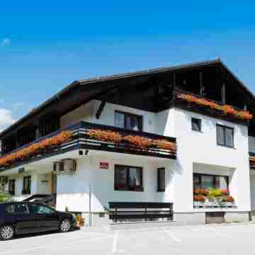 Hotel GH Kolinska Hotel Exterior