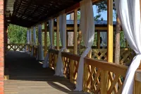 Lux Mini-Hotel 브라츠크 호텔