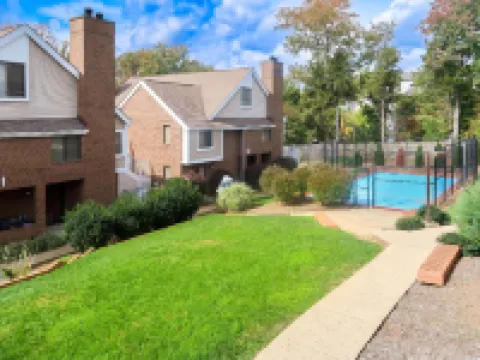 Tysons Corner Suites, A Baymont by Wyndham Các khách sạn ở Tysons