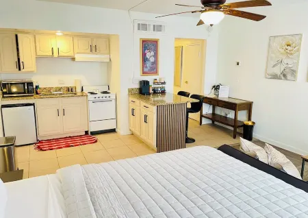 Downtown City View Loft