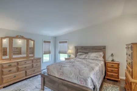 Peaceful living just outside of town