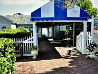 Maushop - Perfect for your Vacation Hotels in Mashpee