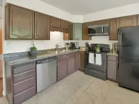 Family Friendly | Washer+Dryer | PlayStation Pro | Large Yard | Fast Wifi Hotels in Millcreek