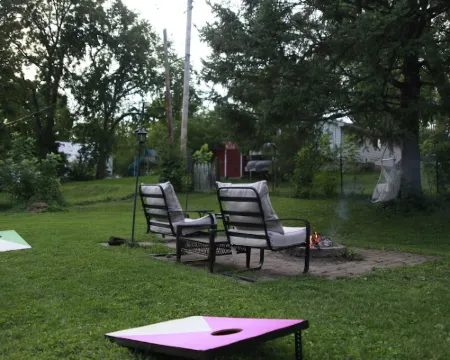 Close to Wisconsin Dells freshly renovated home in Baraboo! Hotels in Baraboo