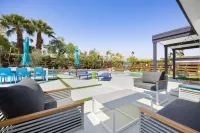 Stunning Pool and Mountain Views - Stylish Desert Retreat