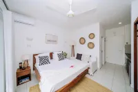 Fumba Town Private Residences Hotel a West