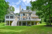 Lakefront Home With Private Beach, Dock, Deck, Kayaks, Game Room, & Fireplace - 4 estrellas