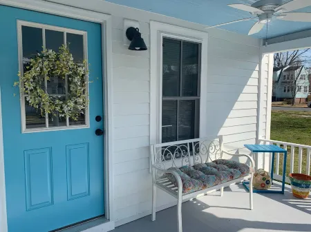 Charming Duplex with Outdoor Space and Bikes - Delightful Beach Escape