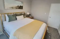 Prime Location and Abundant Activities - Inviting Haven