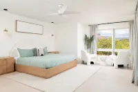 Stunning Pool and Spa with Breathtaking Views - Luxurious Oasis Retreat