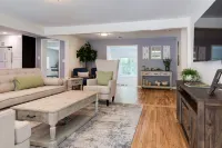 Charming Oasis with Game Room and Outdoor Fun - Cozy Retreat Hotels in Fairview