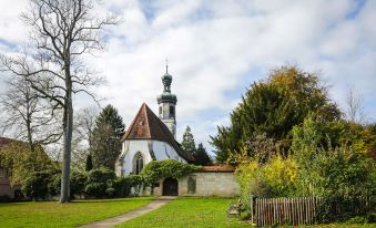 Elaya Hotel Stuttgart Boeblingen - Housity