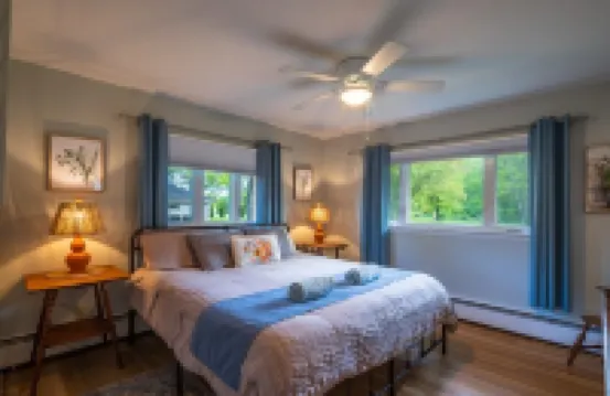 Secluded & Fancy Lake House. Free Kayaks & Canoe!