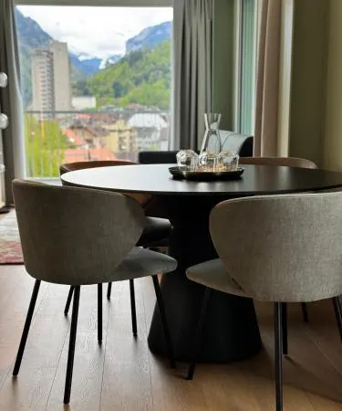 Hop Apartments & Suites
