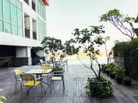 Relaxing Studio Apartment at Tamansari Papilio
