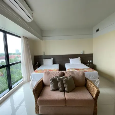 Tropical Executive Hotel