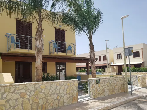 蘆薈客房早餐旅館