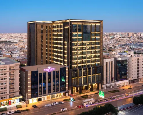 Narcissus the Royal Hotel Hotels near Owais Mall