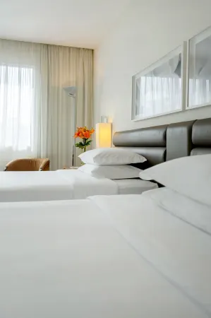 Grand Mercure Sao Paulo Vila Olimpia Отели рядом с достопримечательностью «Piknik Faria Lima»