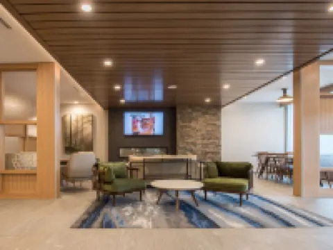 フェアフィールド・イン & スイーバイマリオット ペンティクトン ペンティクトンのホテル