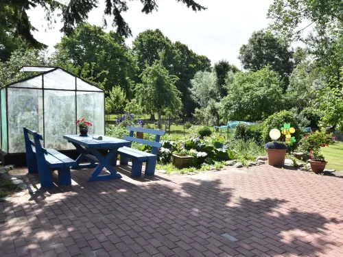 Einladende Ferienwohnung in Zweedorf Mit Grill